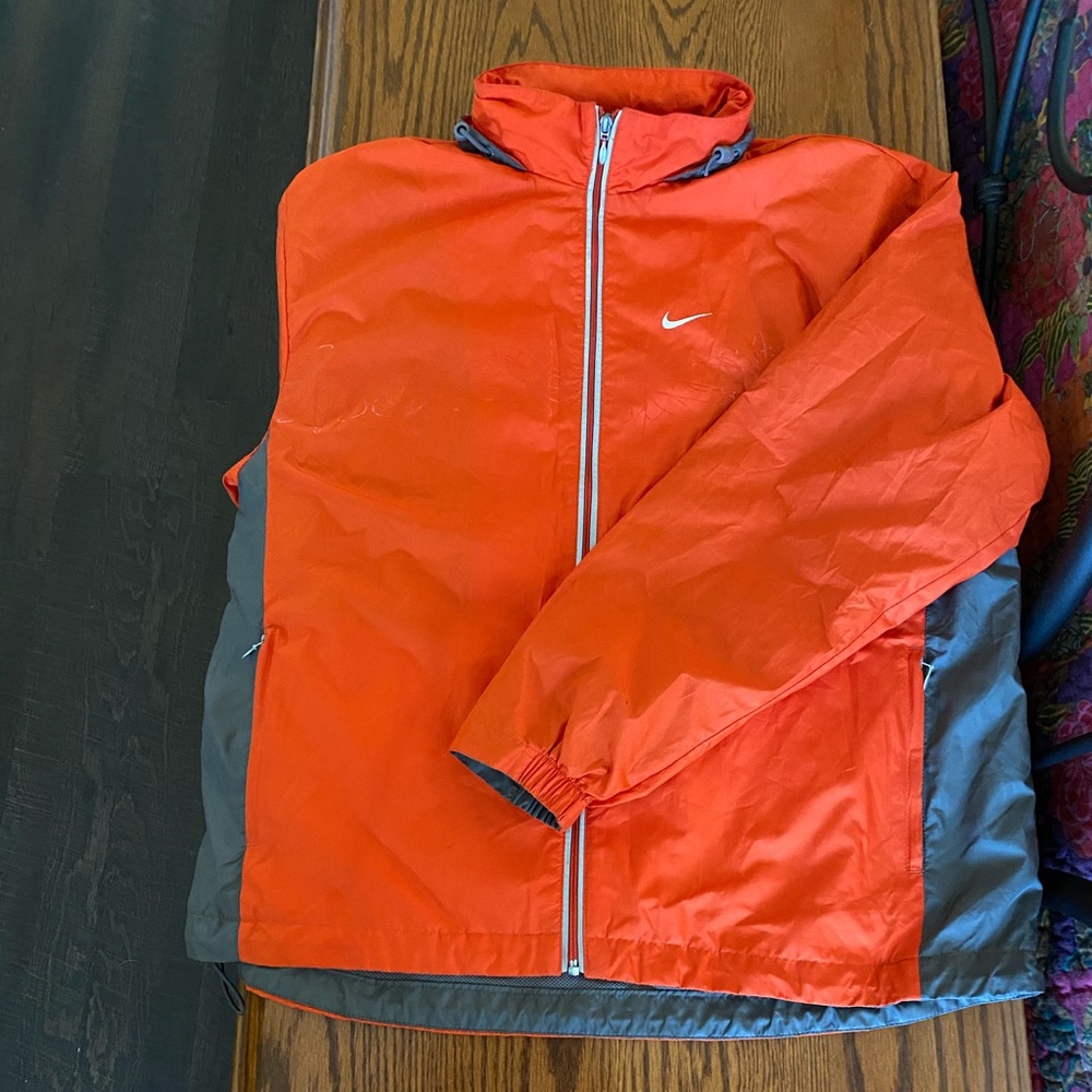 Nike wind breaker